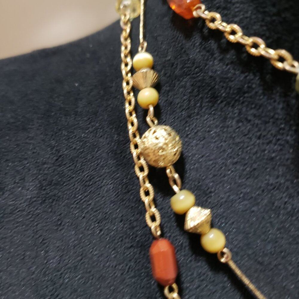 Women Fashion Triple Layer Beaded Charm Pendant Necklace with Lobster Clasp - Picture 5 of 6